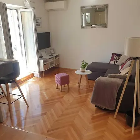 Dumaneo Art - Two Bedroom