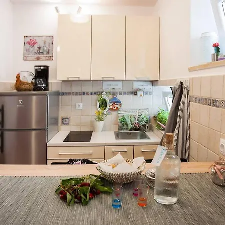 Apartment Dumaneo Art - Two Bedroom