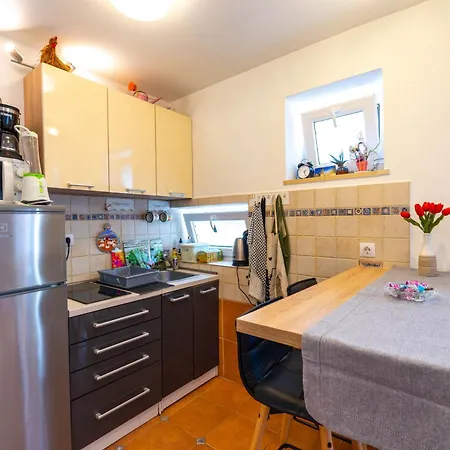 Dumaneo Art - Two Bedroom アパート