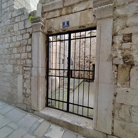 Dumaneo Art - Two Bedroom アパート スプリト